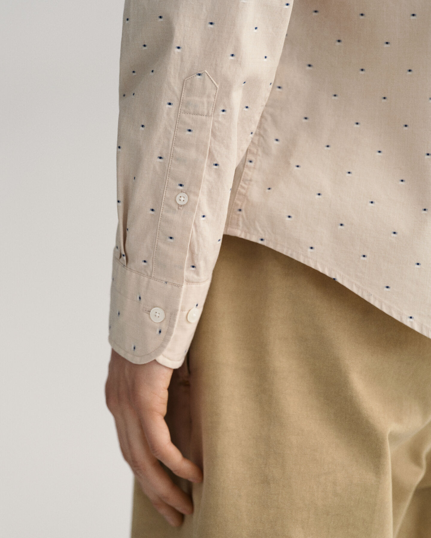 Slim Fit Dobby Hemd mit Punkten