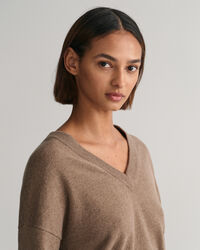 Superfine Lambswool V-Neck Pullover