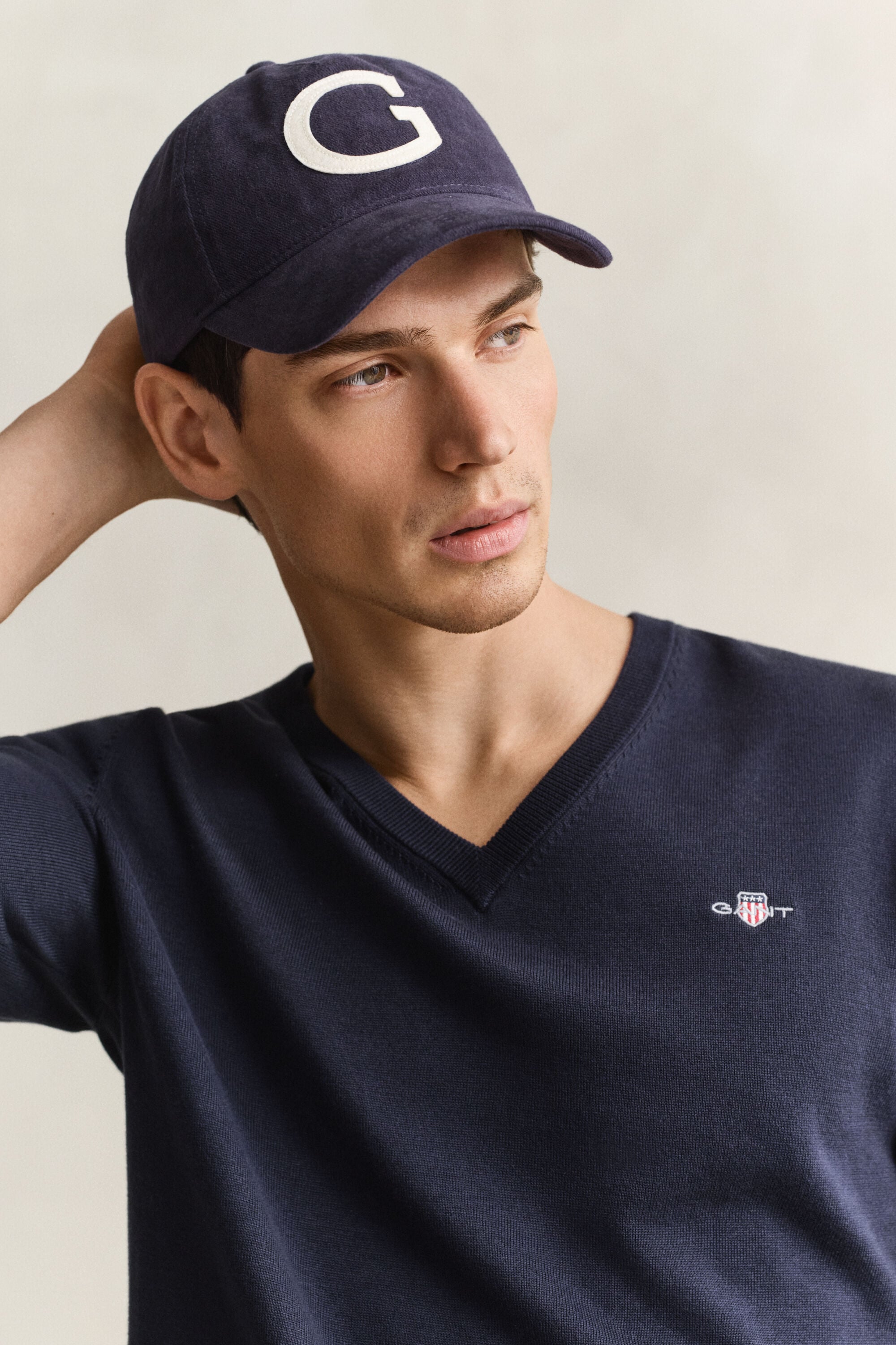 Klassischer V-Neck Pullover aus Baumwolle