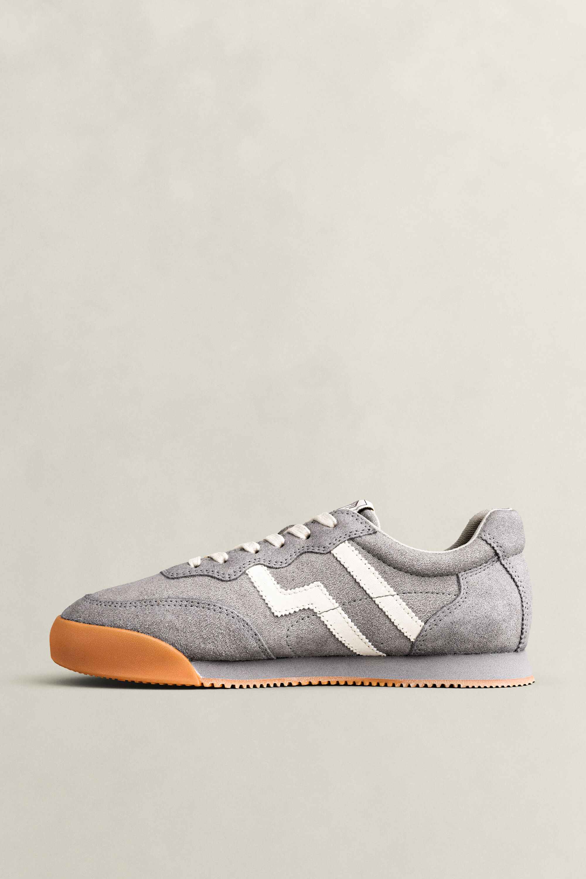 Beylana Sneaker aus Veloursleder — CONCRETE GREY