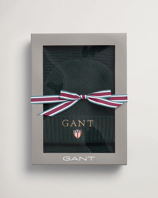 Schal und Beanie mit Geschenkbox