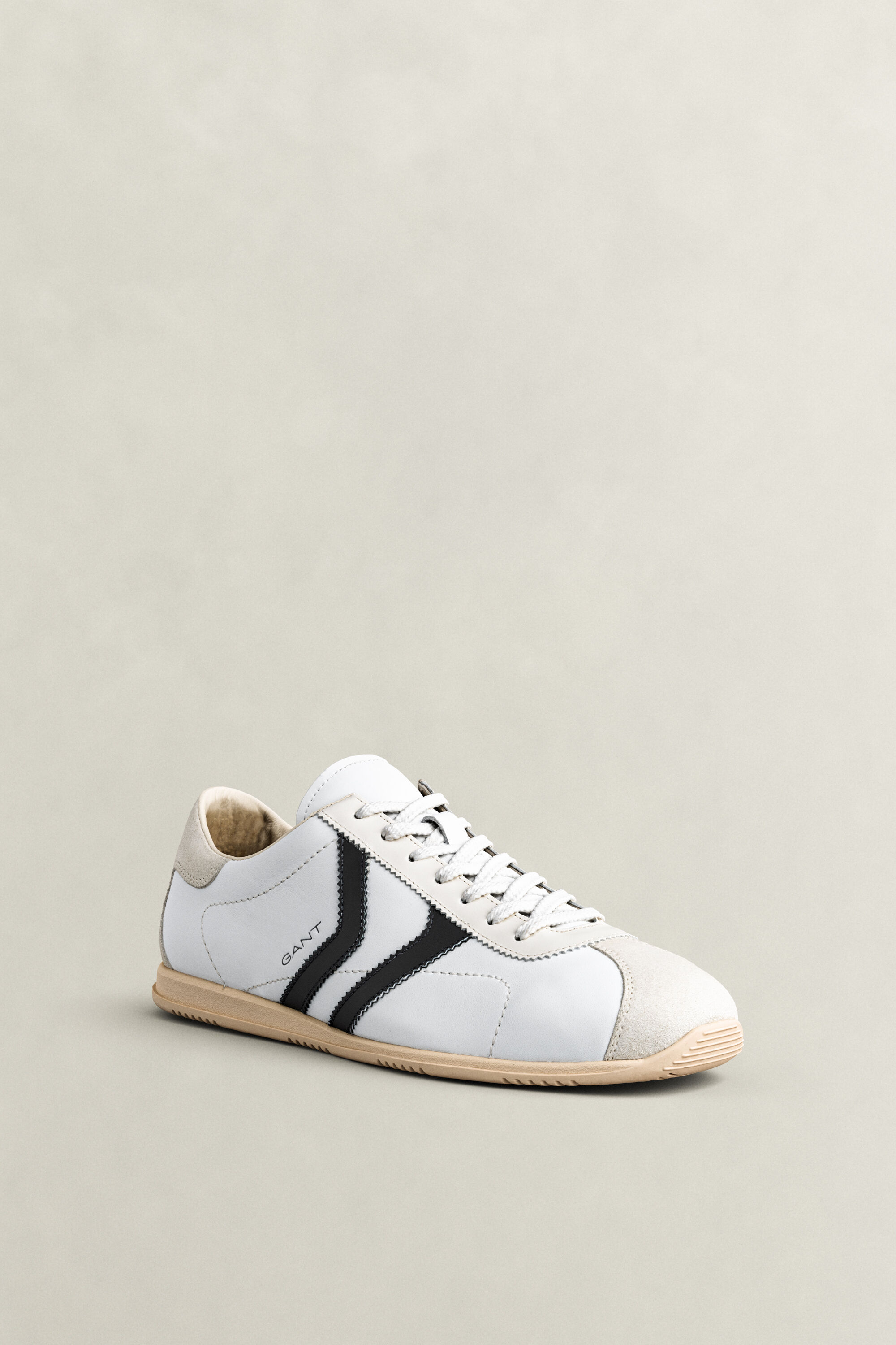 Spearclub Sneaker aus Leder — WHITE