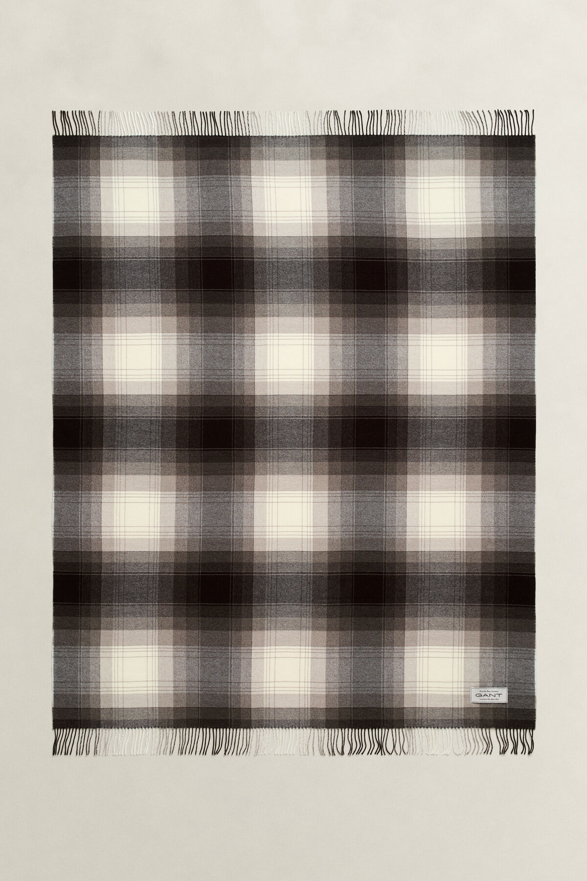 Decke aus extrafeiner Merinowolle — MIST TAUPE