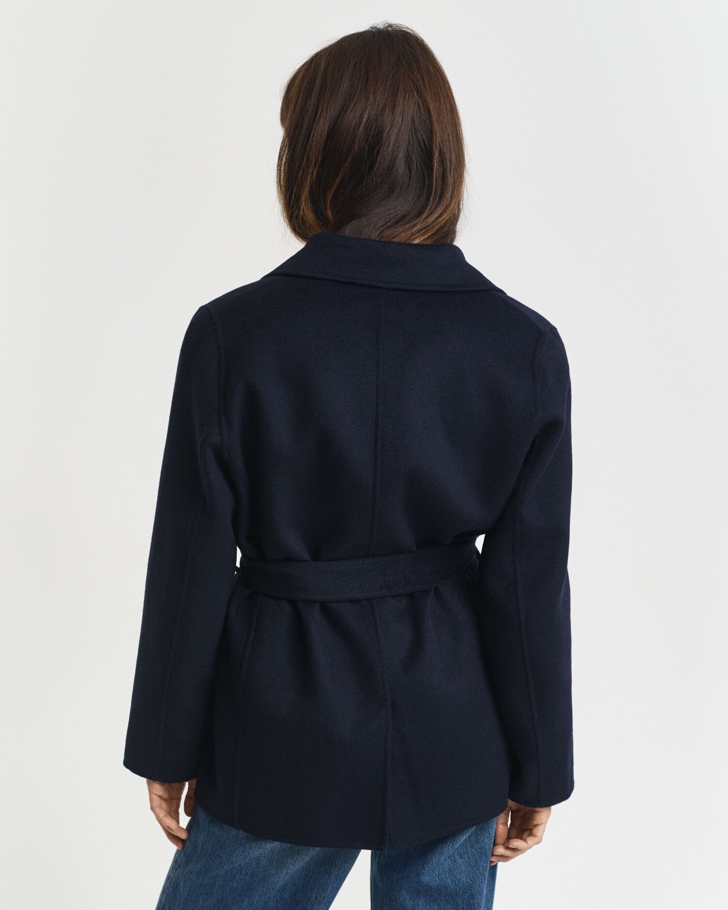 Handgenähte Jacke mit Gürtel