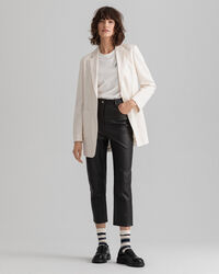 Verkürzte Lederhose mit hohem Bund