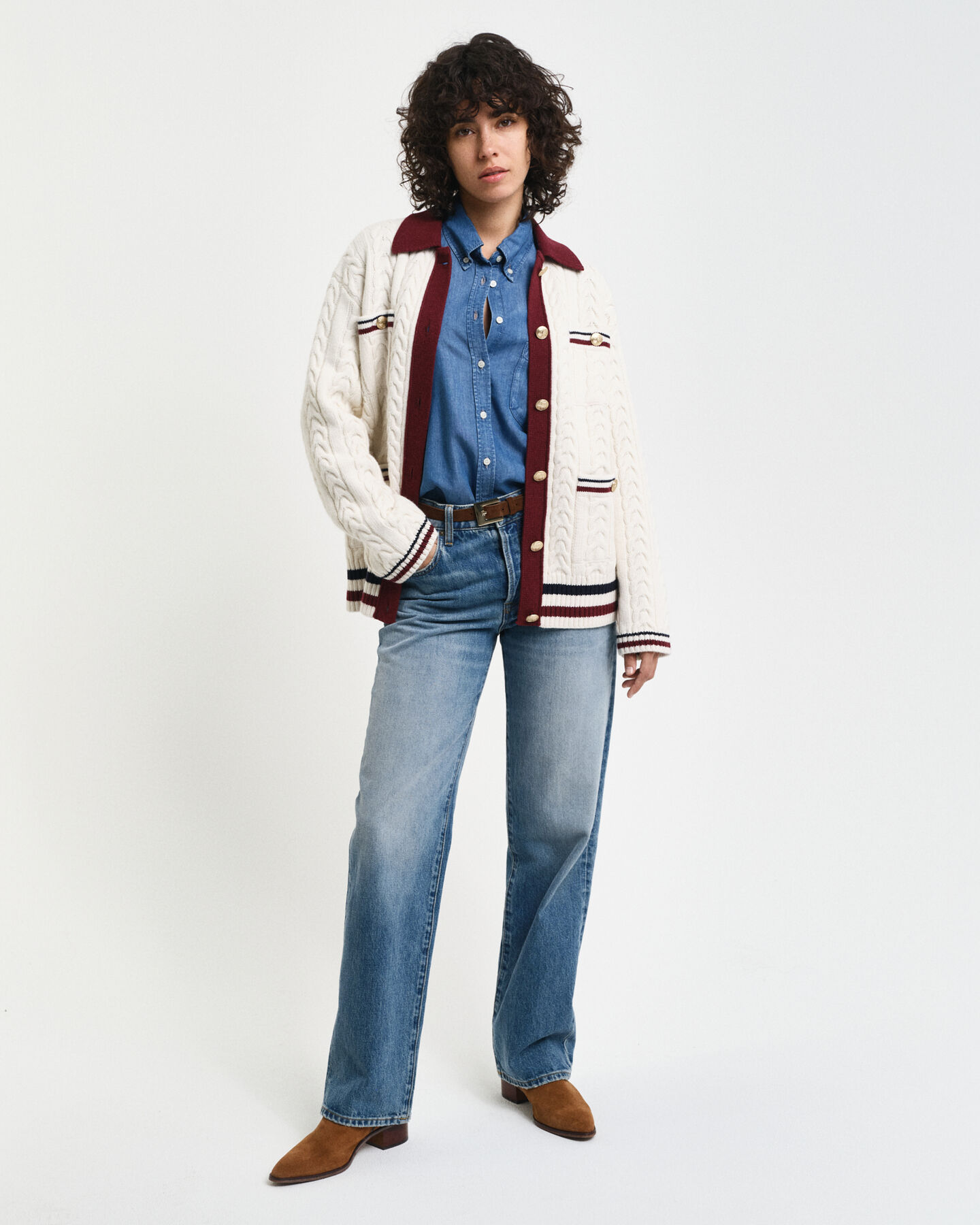 Kontrast Strickjacke mit Zopfmuster