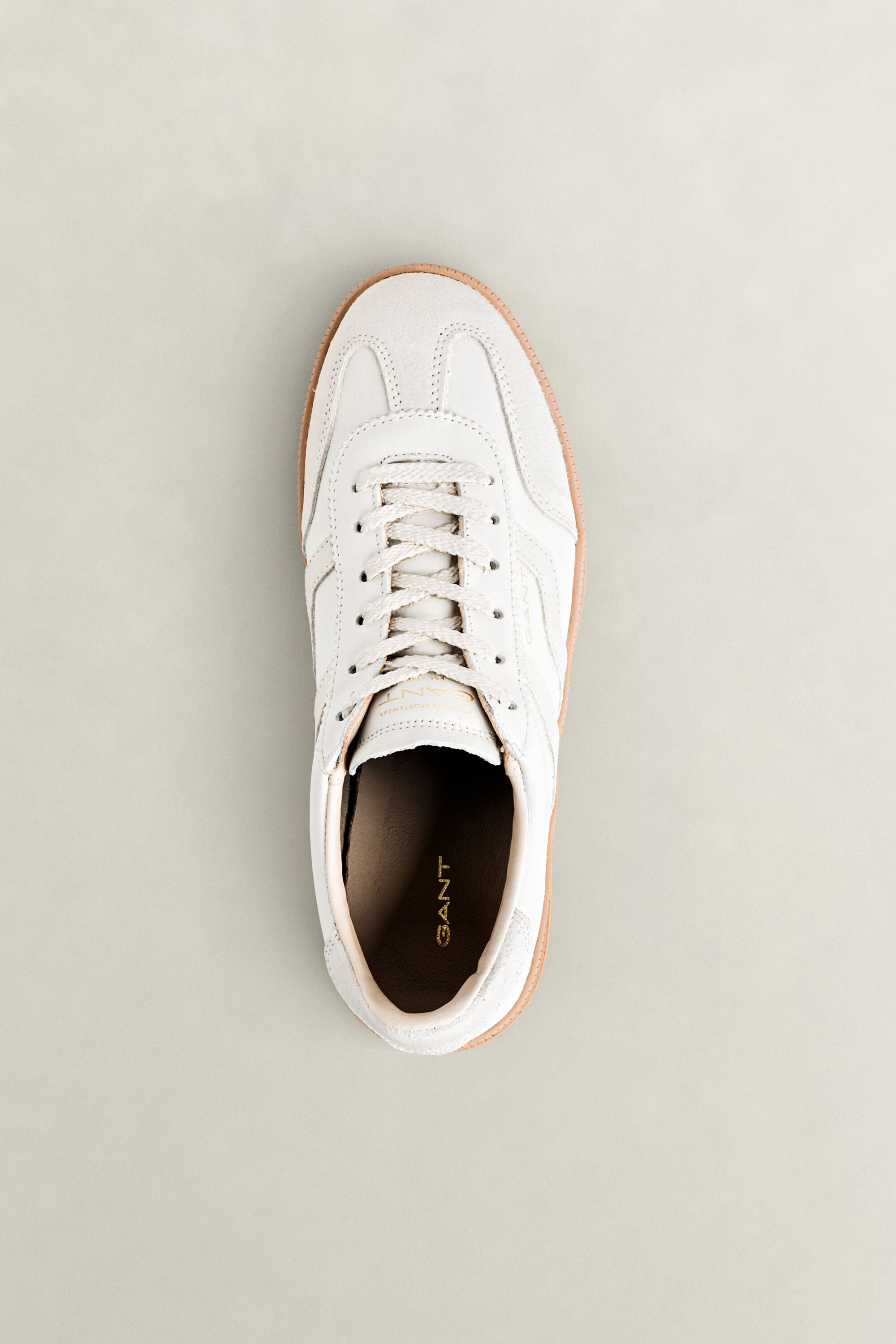 Cuzima Sneaker aus Veloursleder