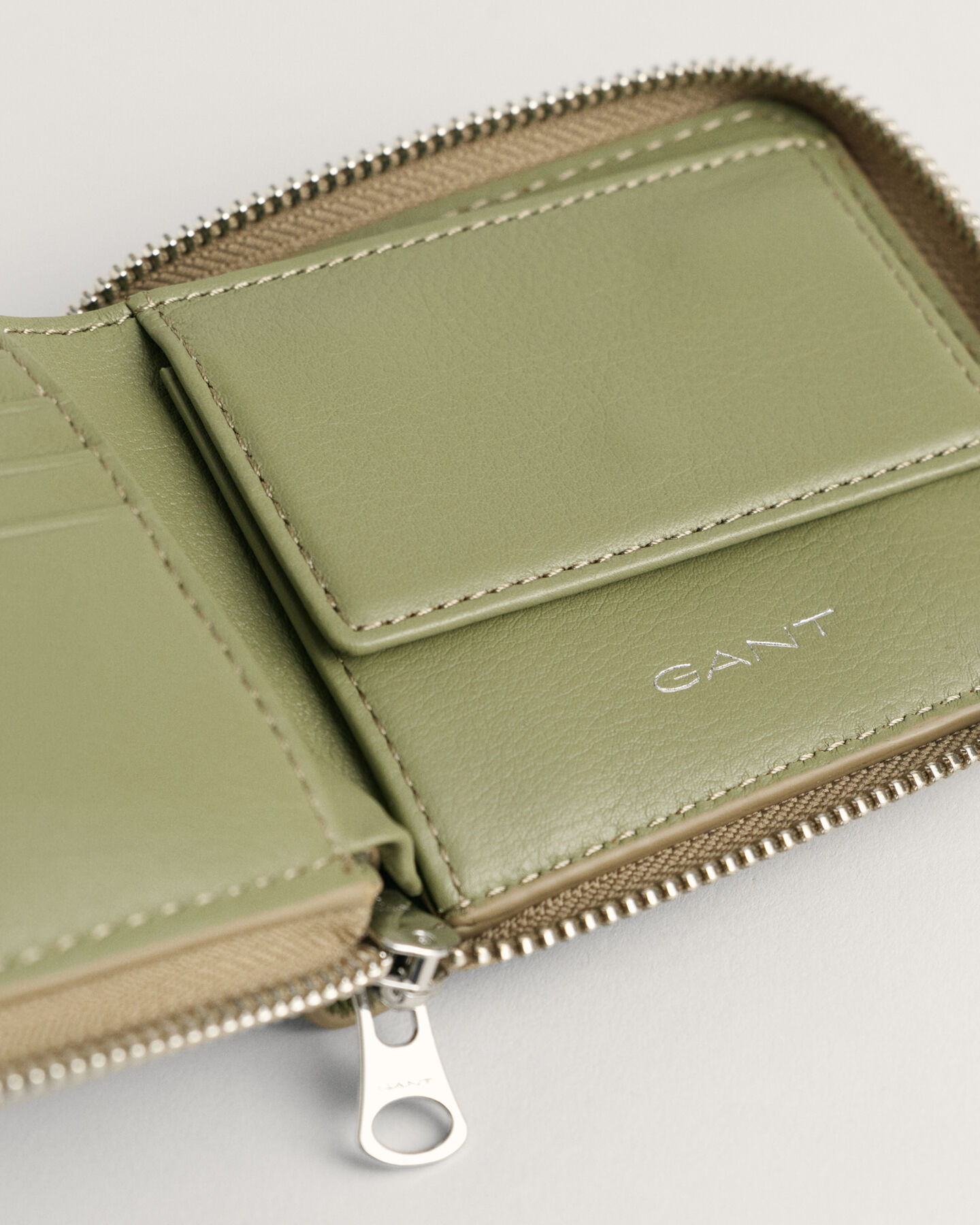 Leder-Geldbörse mit Reißverschluss