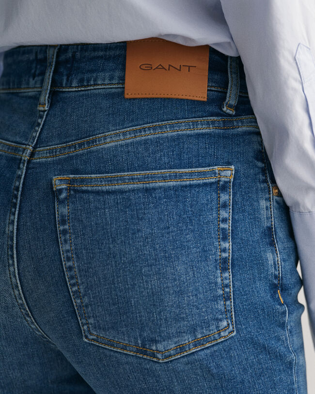 Slim Fit Schlagjeans