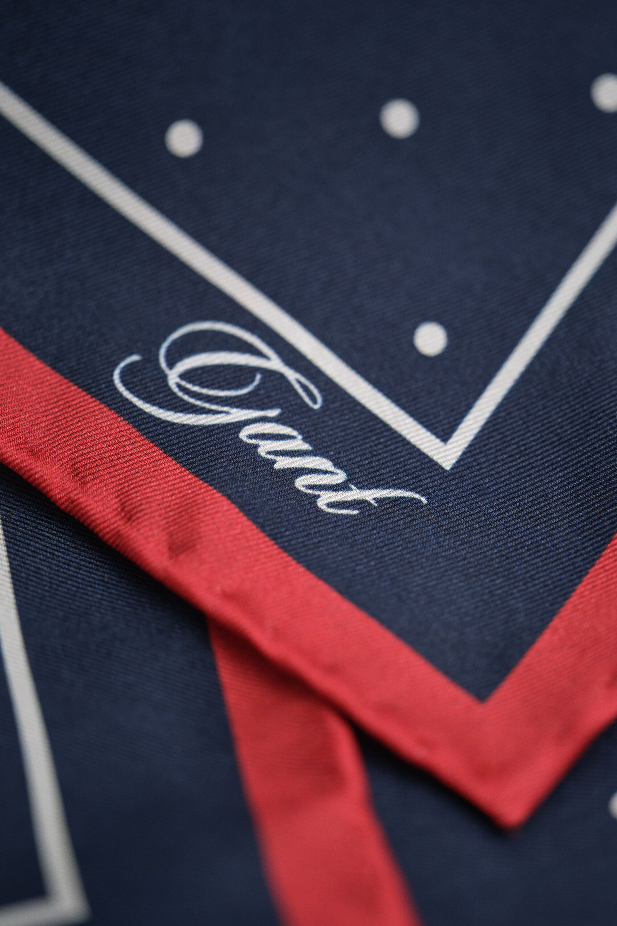 Einstecktuch mit Punktmuster