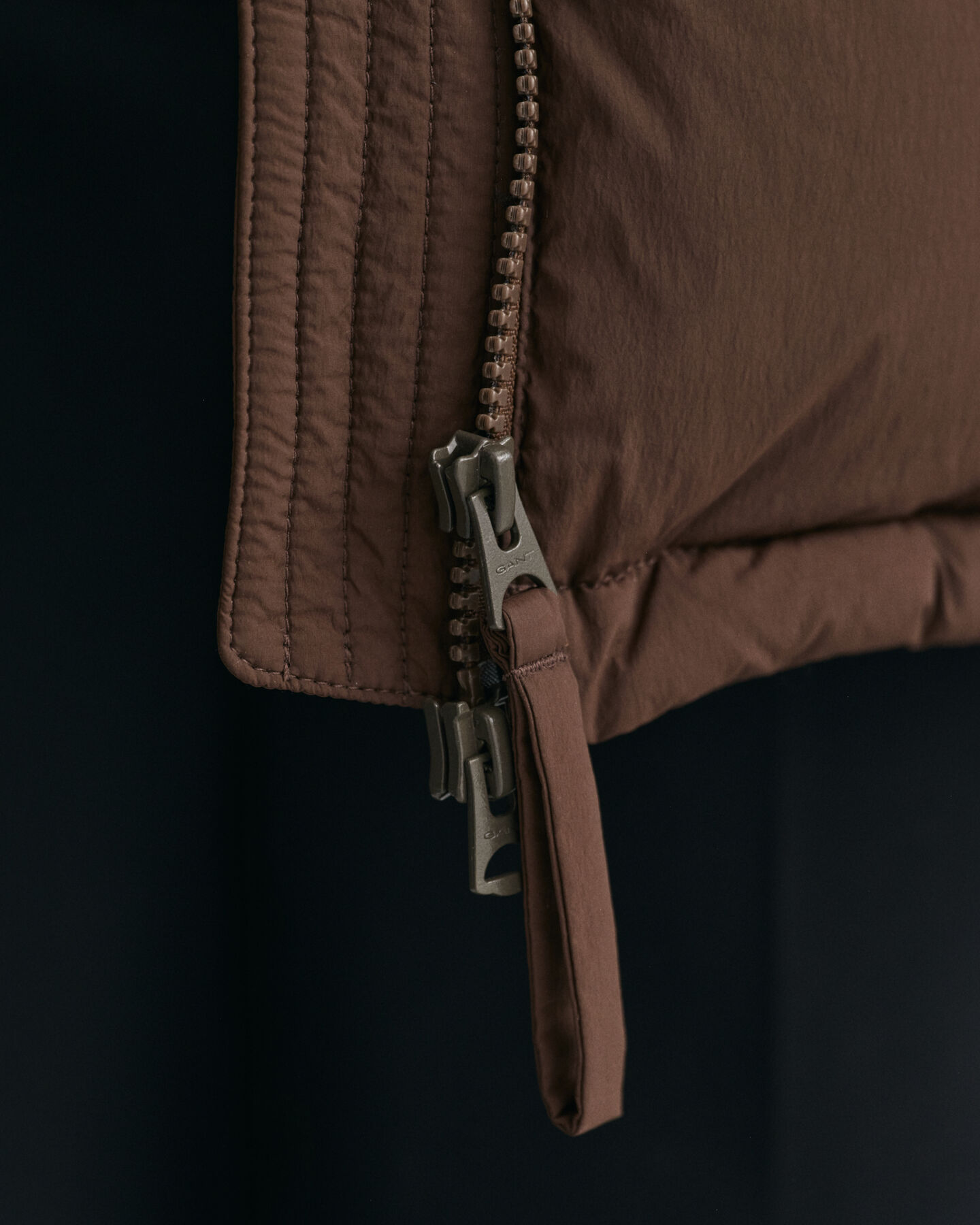 Mittellange Daunenjacke