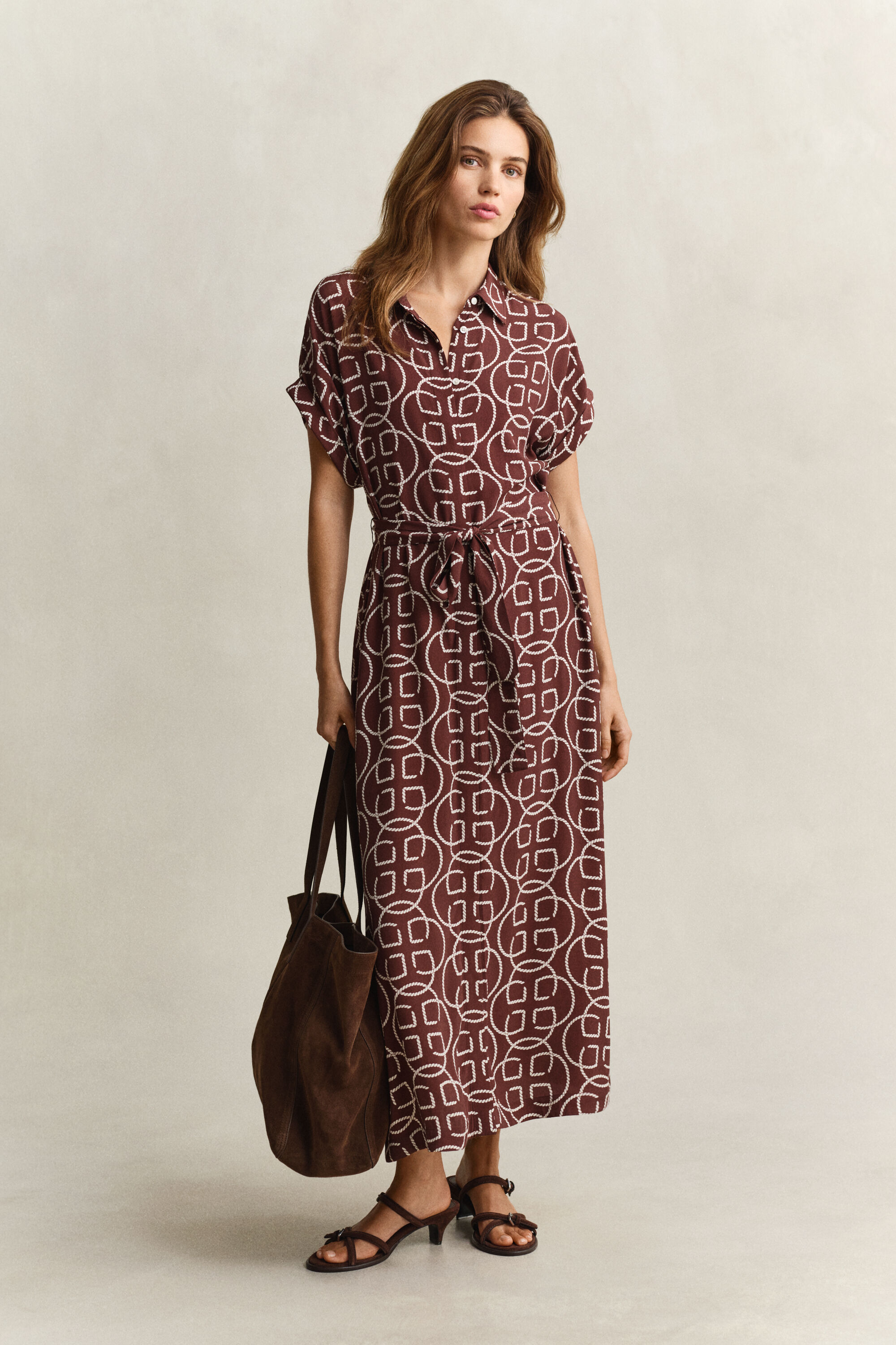 Monogram Kleid mit Flügelärmeln