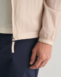 Packbarer leichter Windbreaker