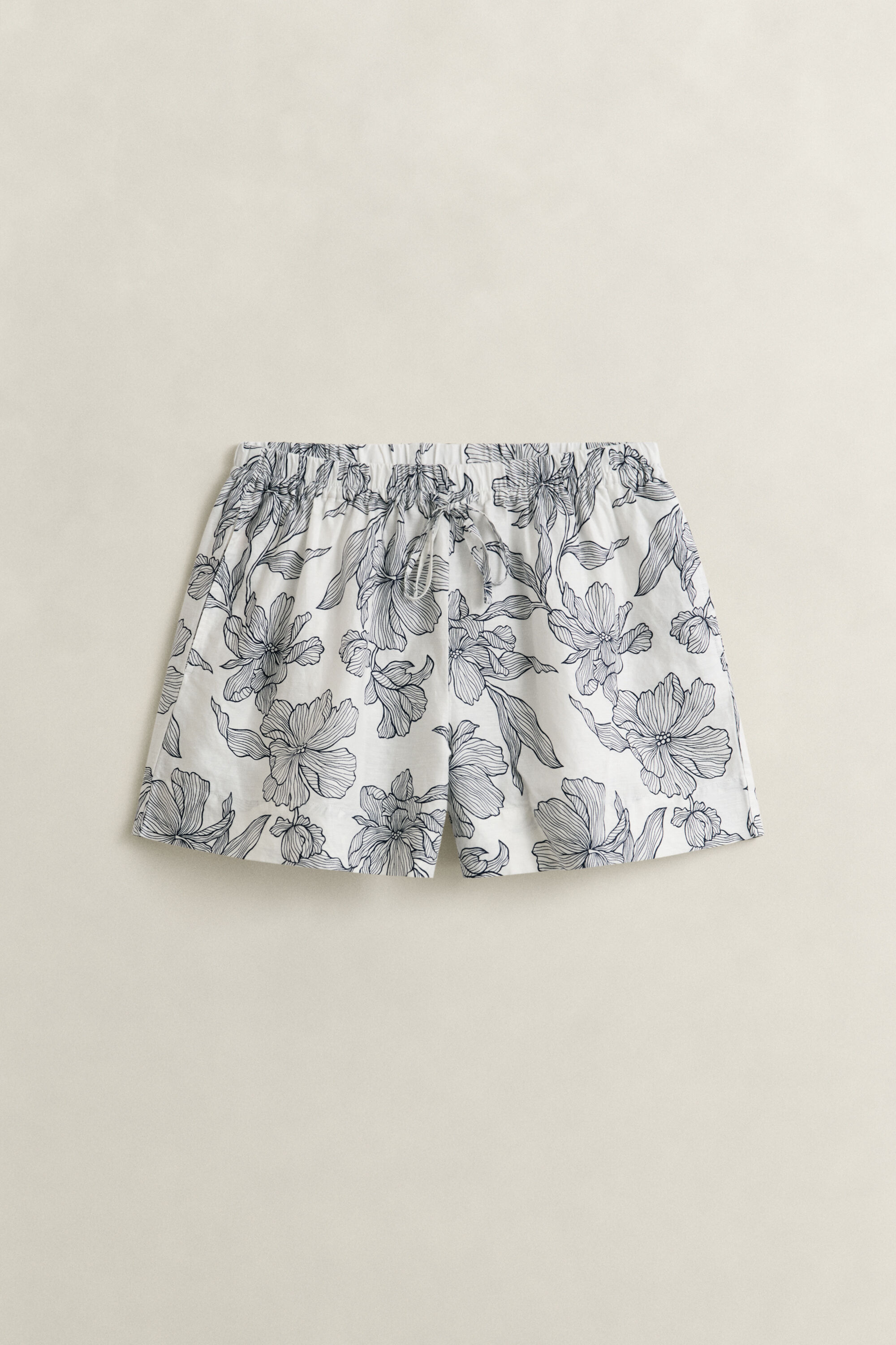 Geblümte Shorts aus Leinen