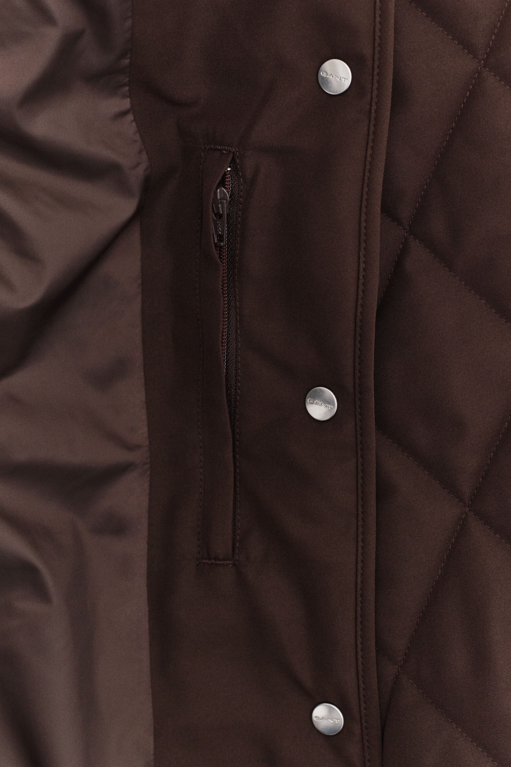 Taillierte Steppjacke