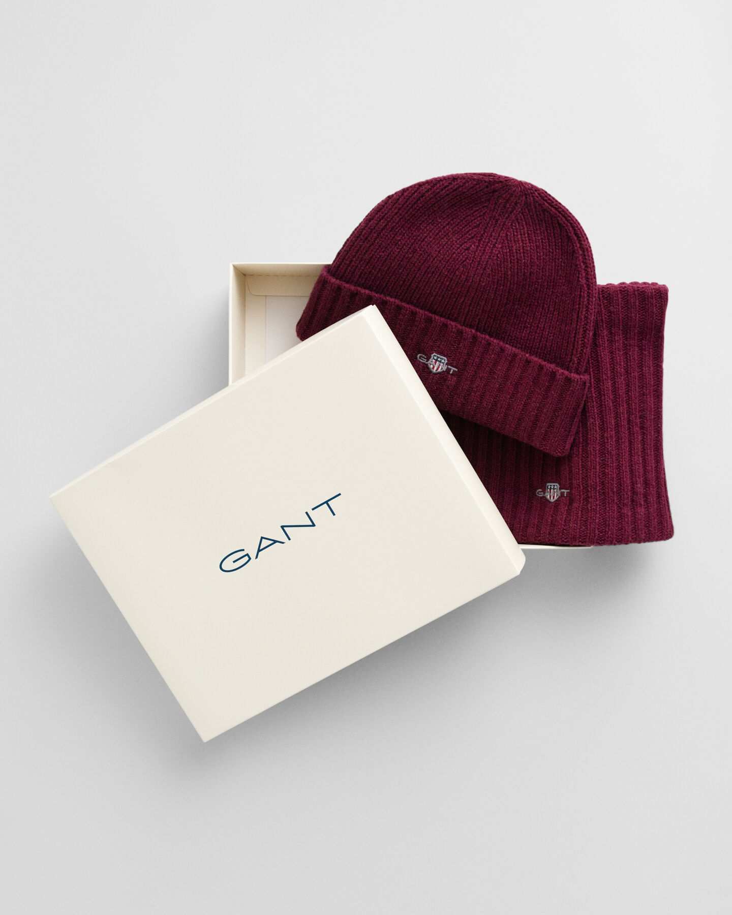 Kids Beanie und Schlauchschal aus Wolle im Geschenkset