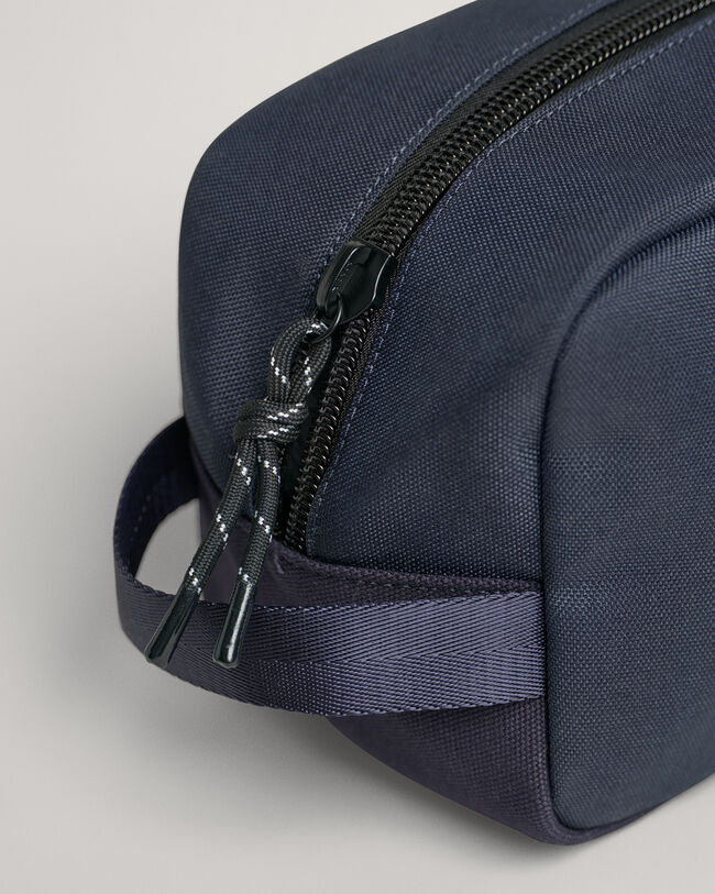 Kulturbeutel aus Kontraststoff