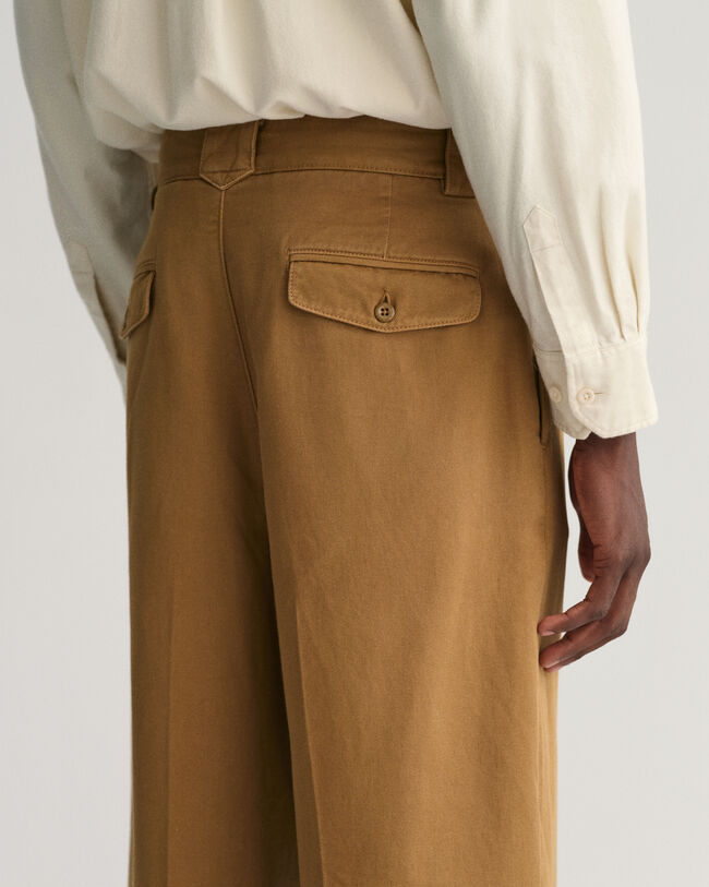 Twill-Chinohose mit B&uuml;gelfalten