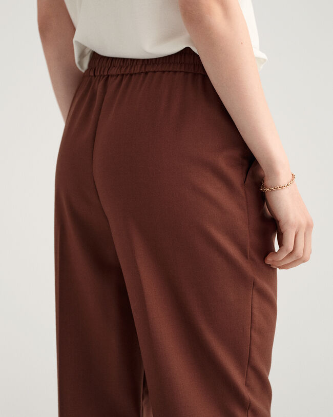 Pull-On Hose mit schmal zulaufendem Bein