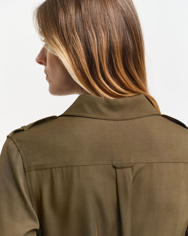 Hemdblusenkleid mit Tasche