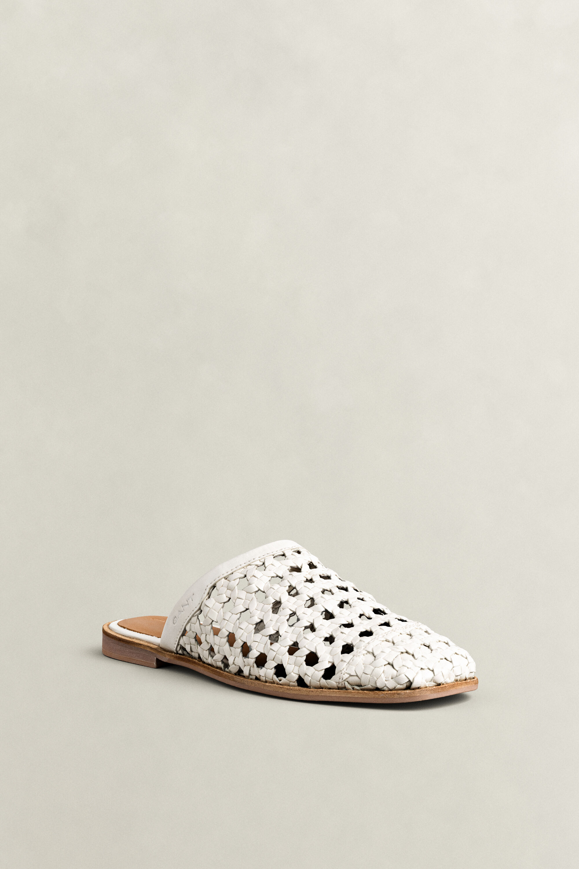 Gimble Mule aus Leder — EGGSHELL