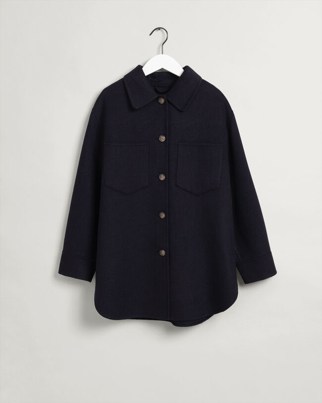 Handbestickte Hemdjacke