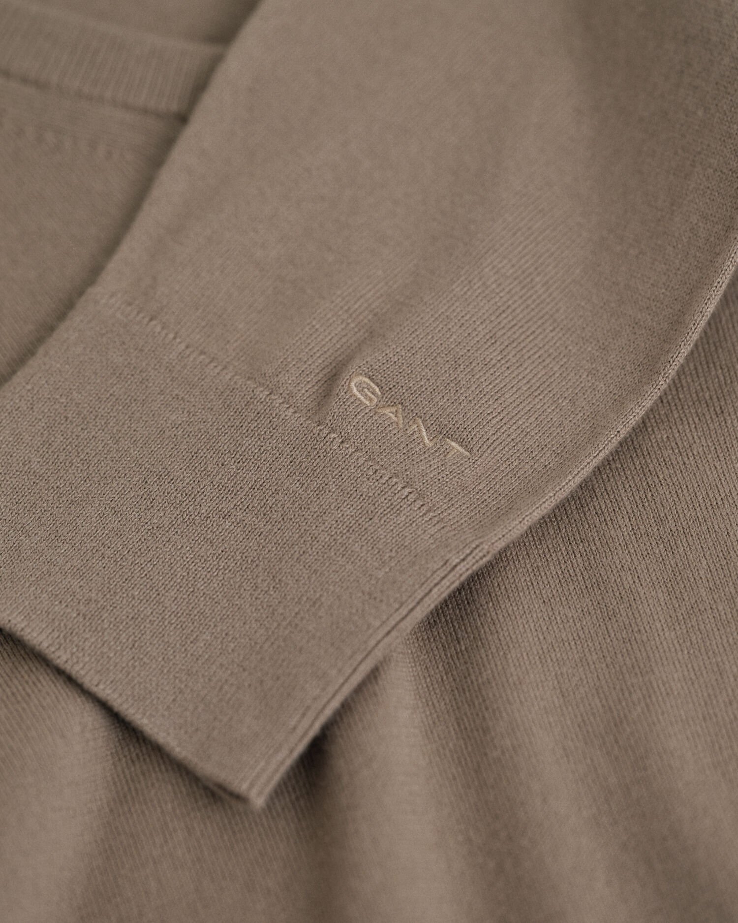 Feinstrick V-Neck Pullover