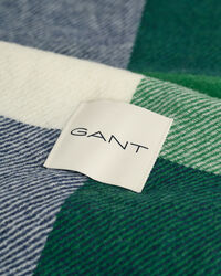 Webschal mit Karomuster