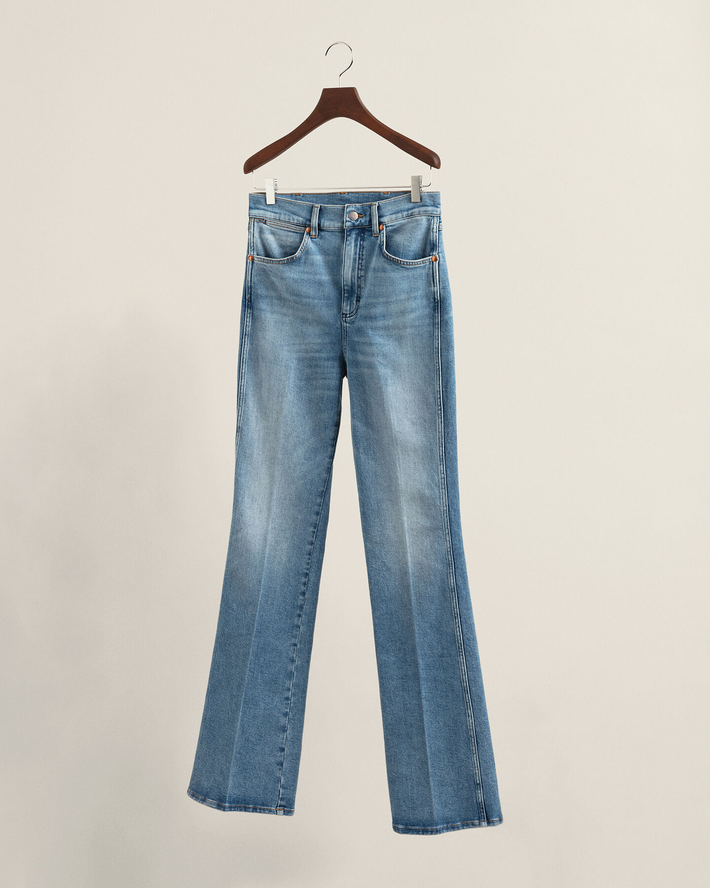 Wrangler x GANT Bootcut Jeans