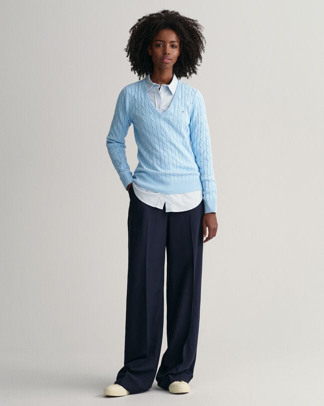 V-Neck Pullover aus Stretch-Baumwolle mit Zopfmuster