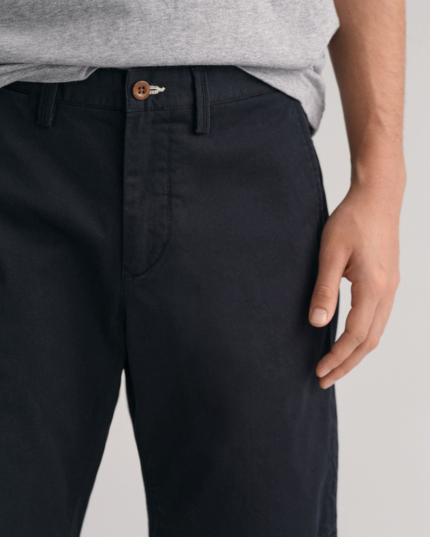 Hallden Slim Fit Twill-Shorts