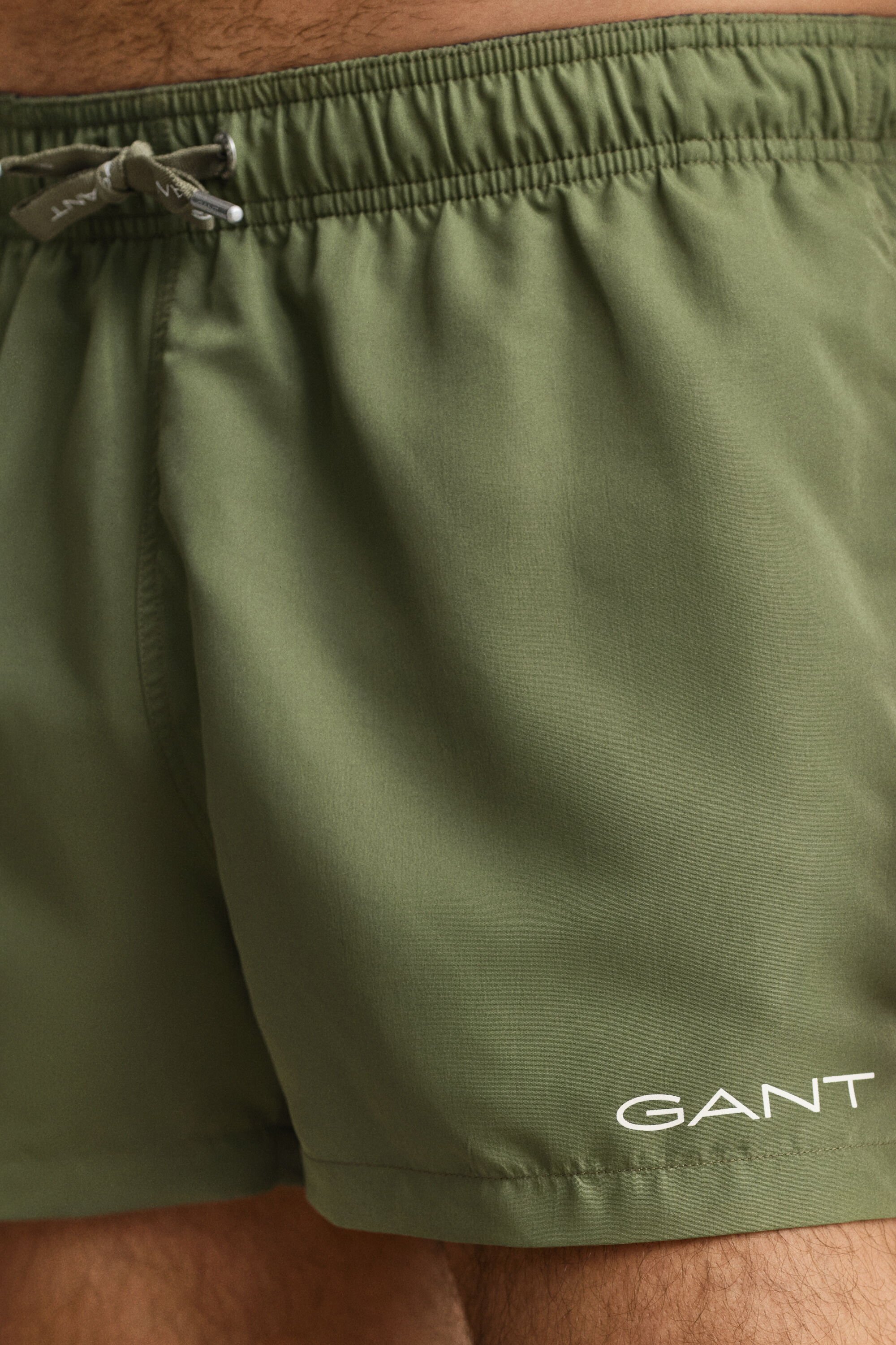 Schnelltrocknende Logo Badeshorts