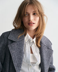 Verk&uuml;rzte Herringbone Wolljacke