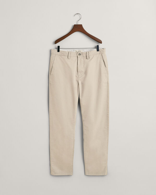Seasonal Essential Regular Fit Archive Shield Chinohose