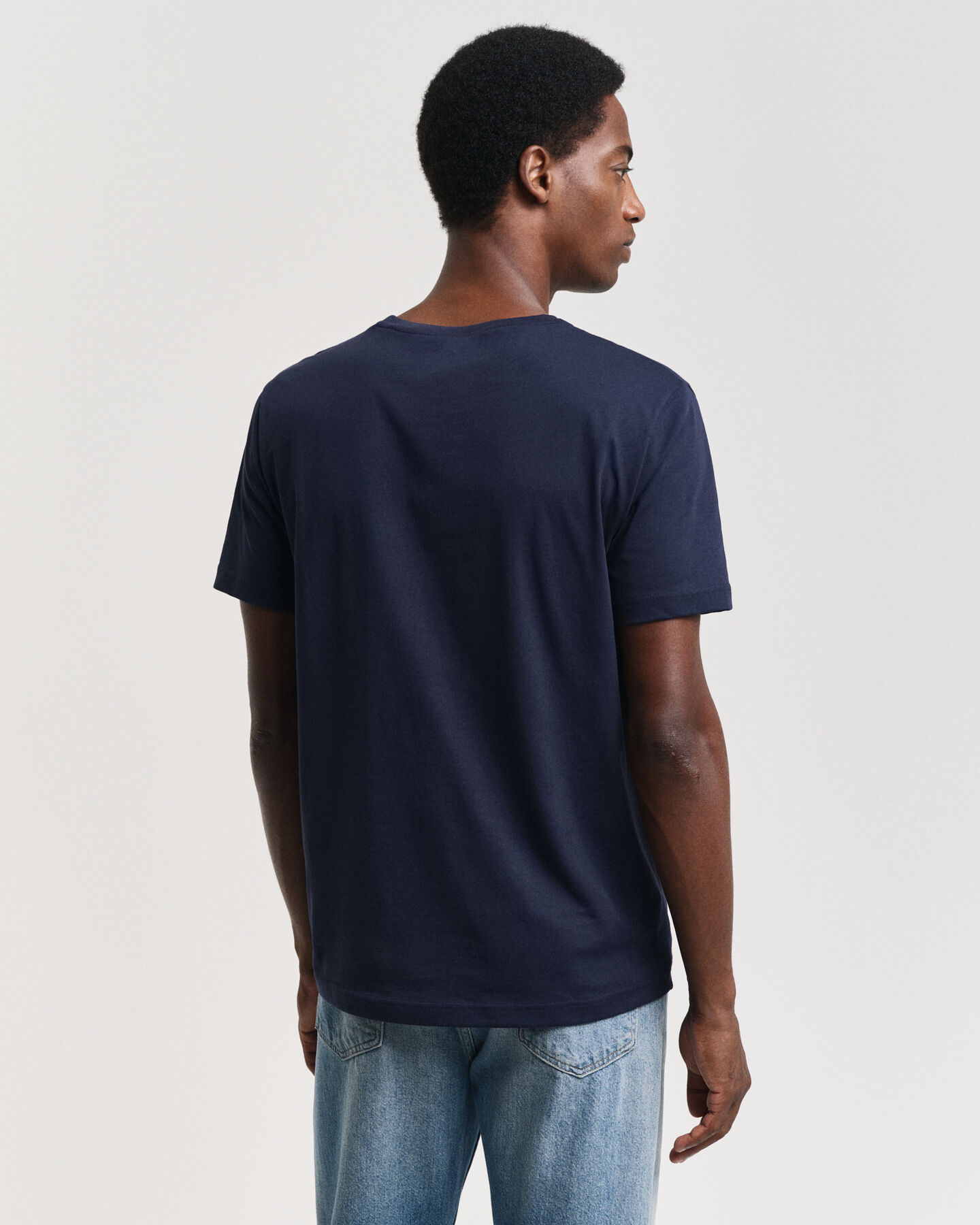 Seasonal Essential Archive Shield T-Shirt mit Stickerei