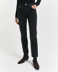 Verkürzte Slim Fit Jeans in Schwarz