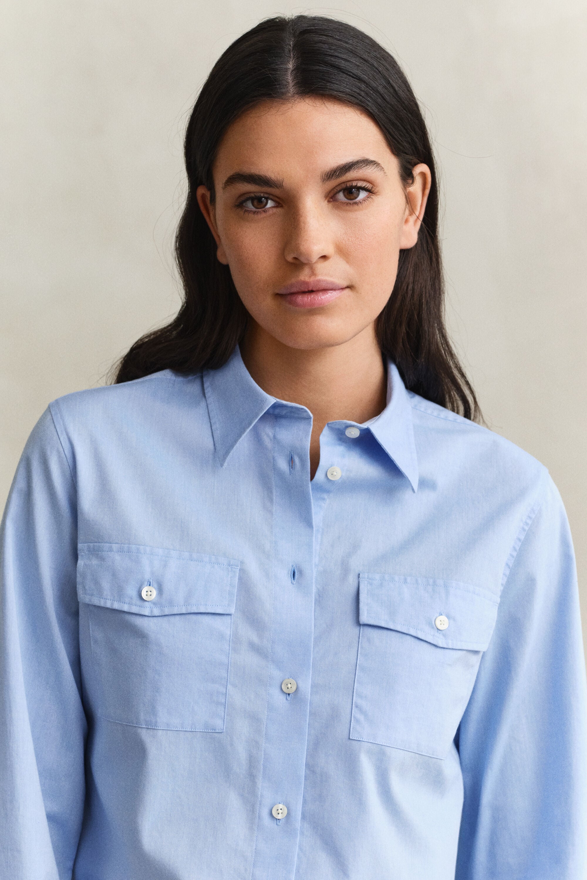 Baumwollbluse mit Umschlagmanschetten