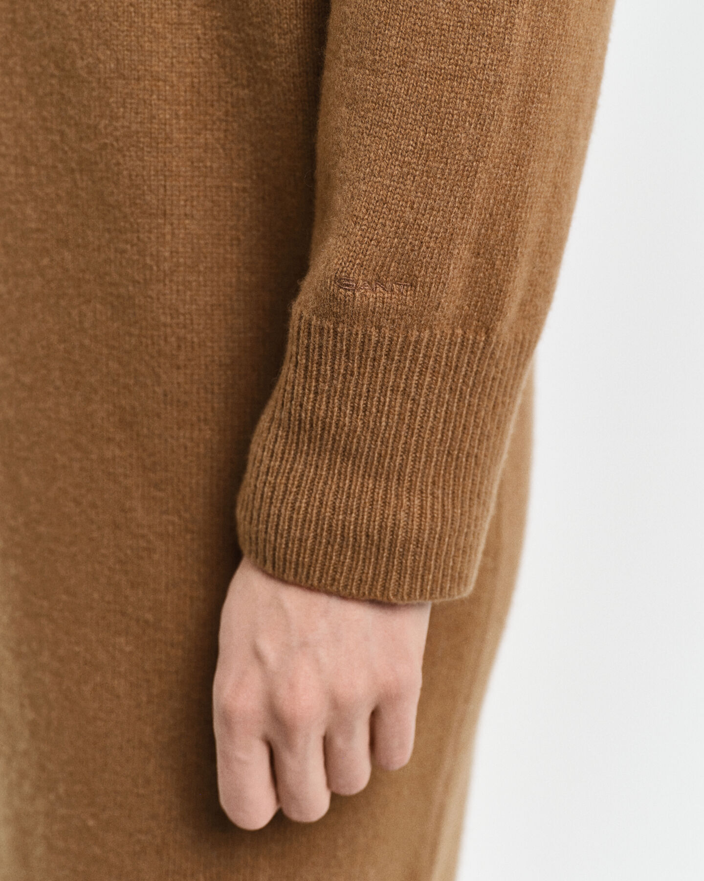 Herringbone Detail Rollkragenkleid