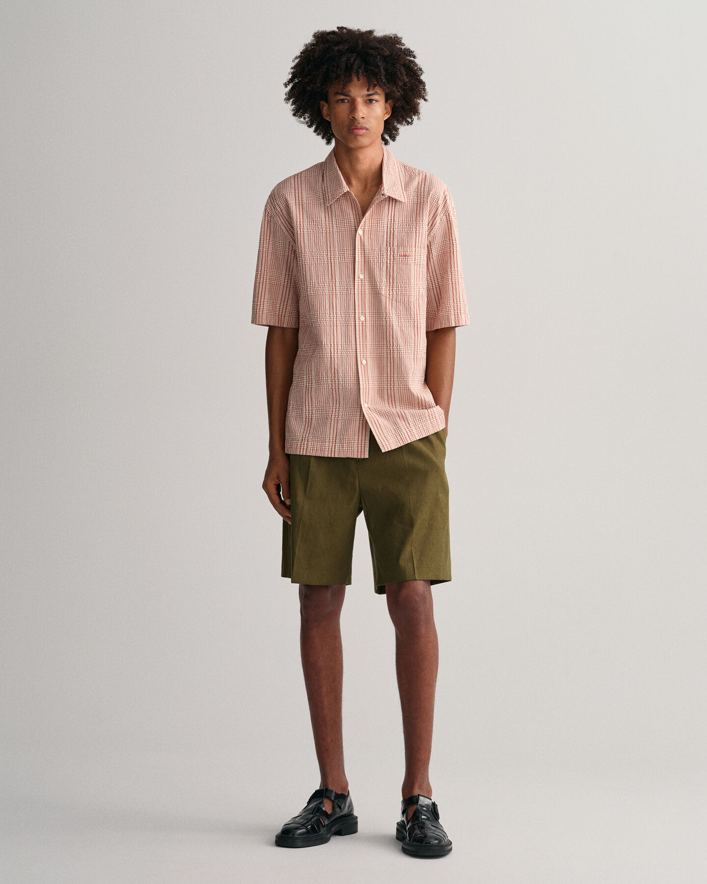 Relaxed Fit Seersucker Kurzarmhemd mit Karomuster