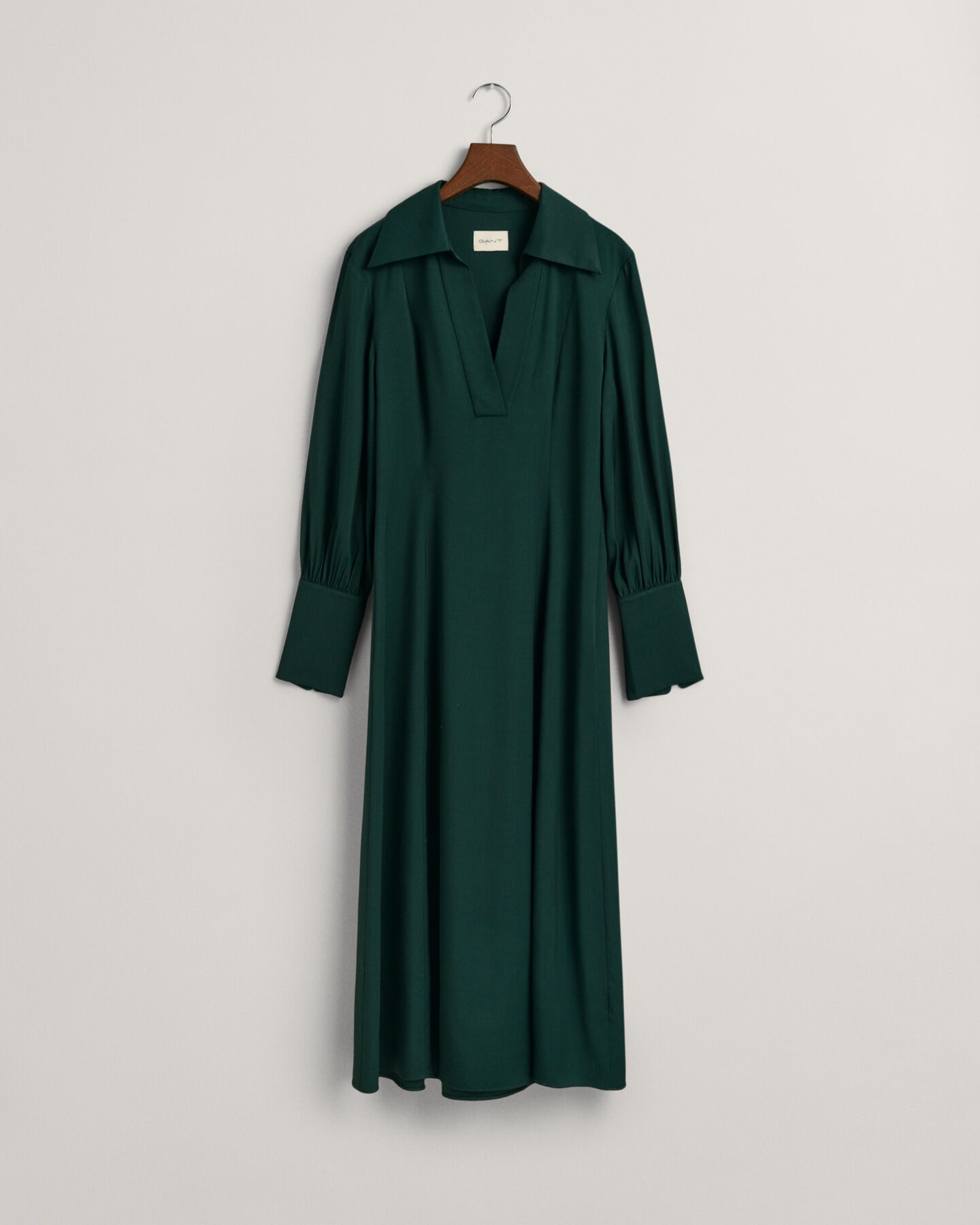 Slim Fit Kleid mit breiten Manschetten