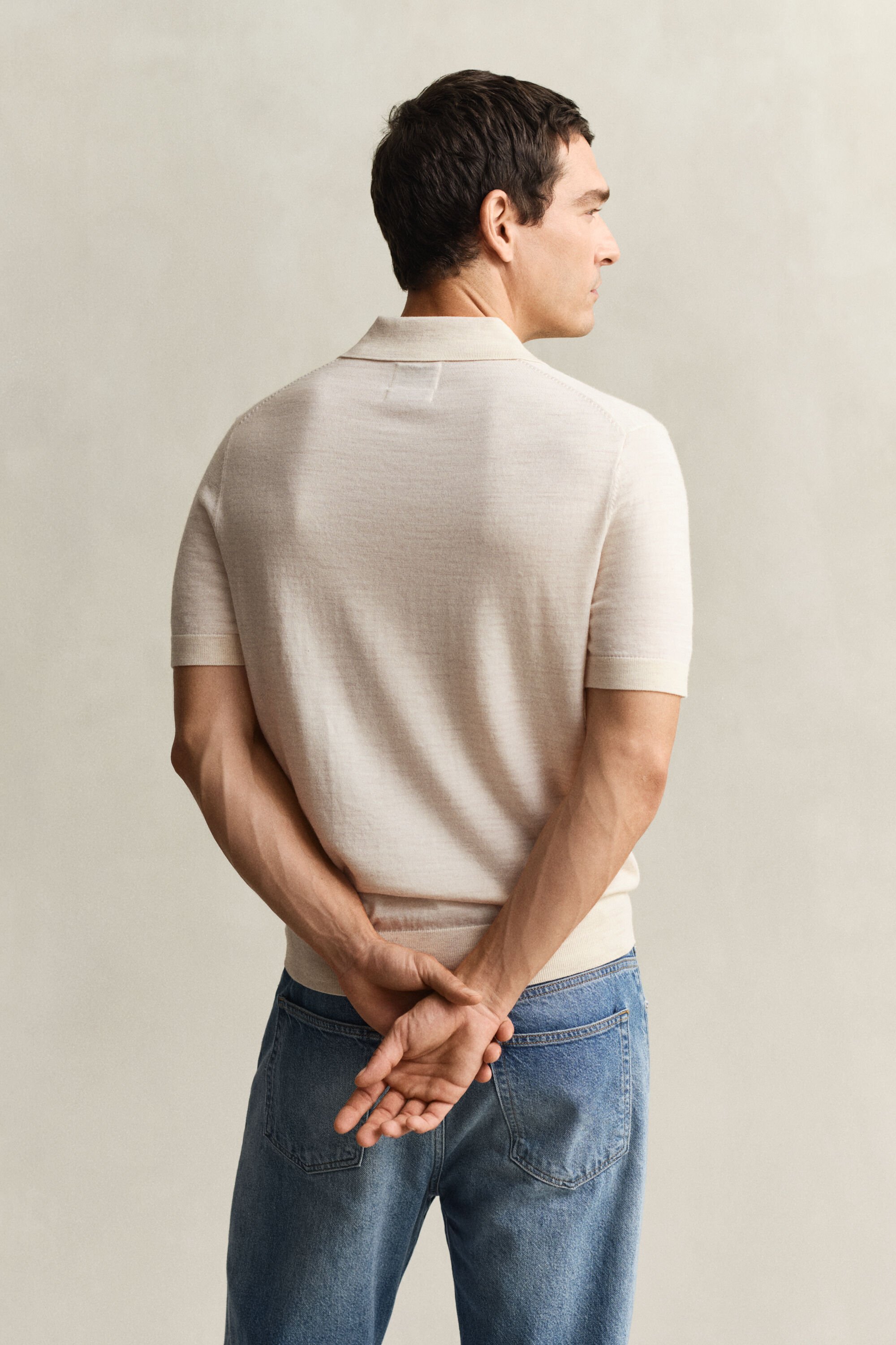 Kurzärmeliger Polopullover aus extrafeiner Merinowolle