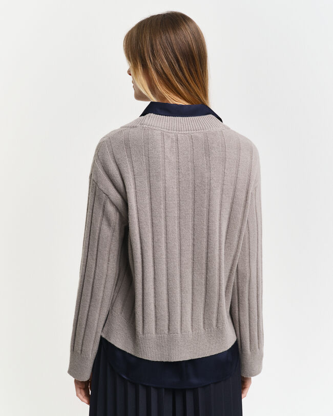 Breit gerippter V-Neck Wollpullover