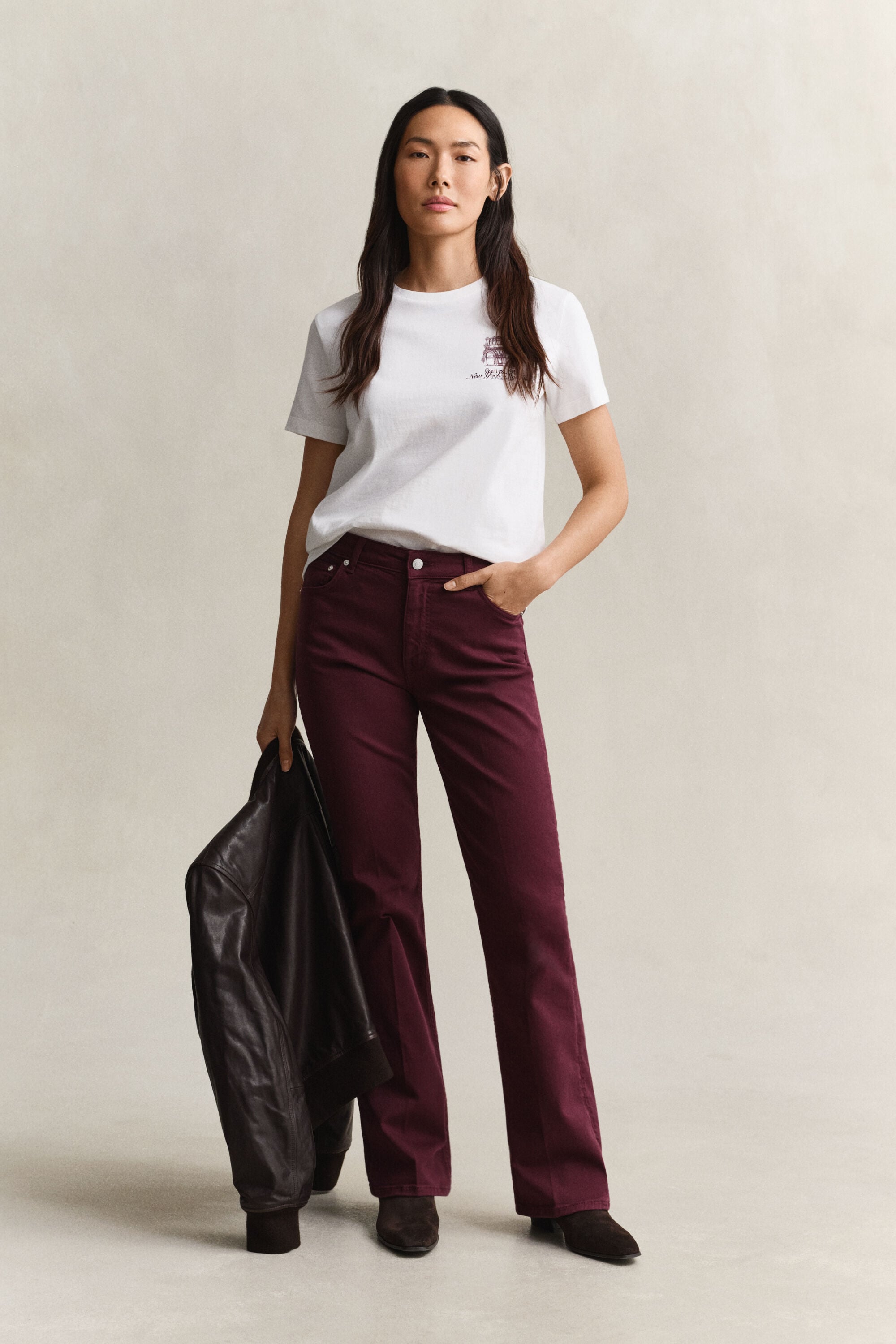 Farbige Slim Fit Jeans mit ausgestelltem Bein