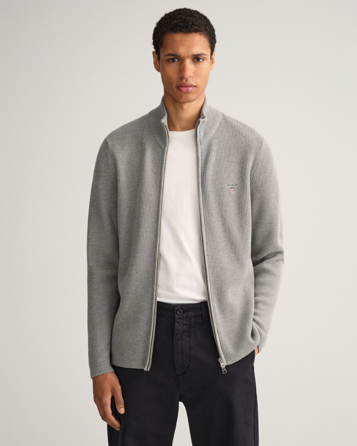 Strickjacke mit gerippter Struktur