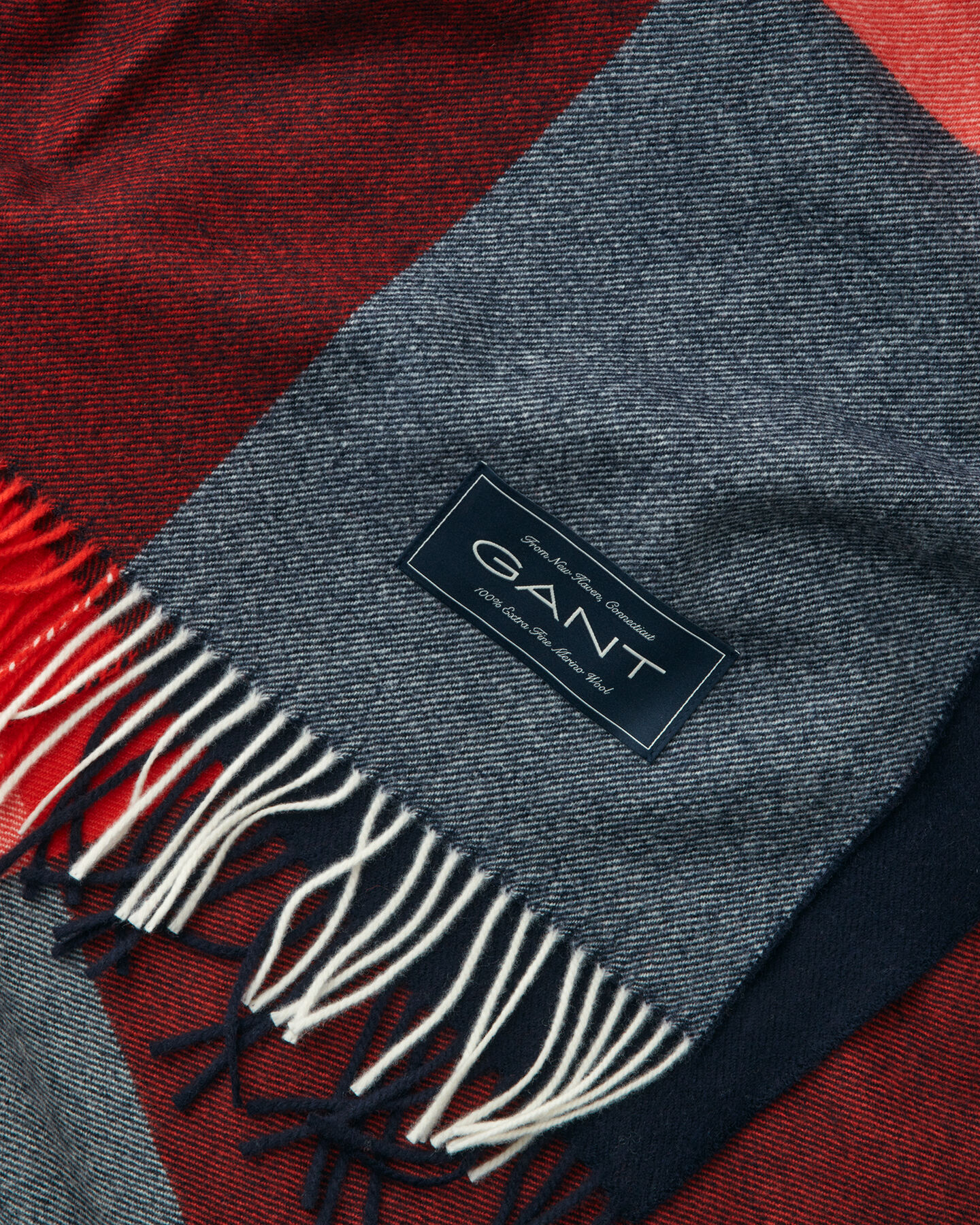 Karierte Decke aus extrafeiner Merinowolle