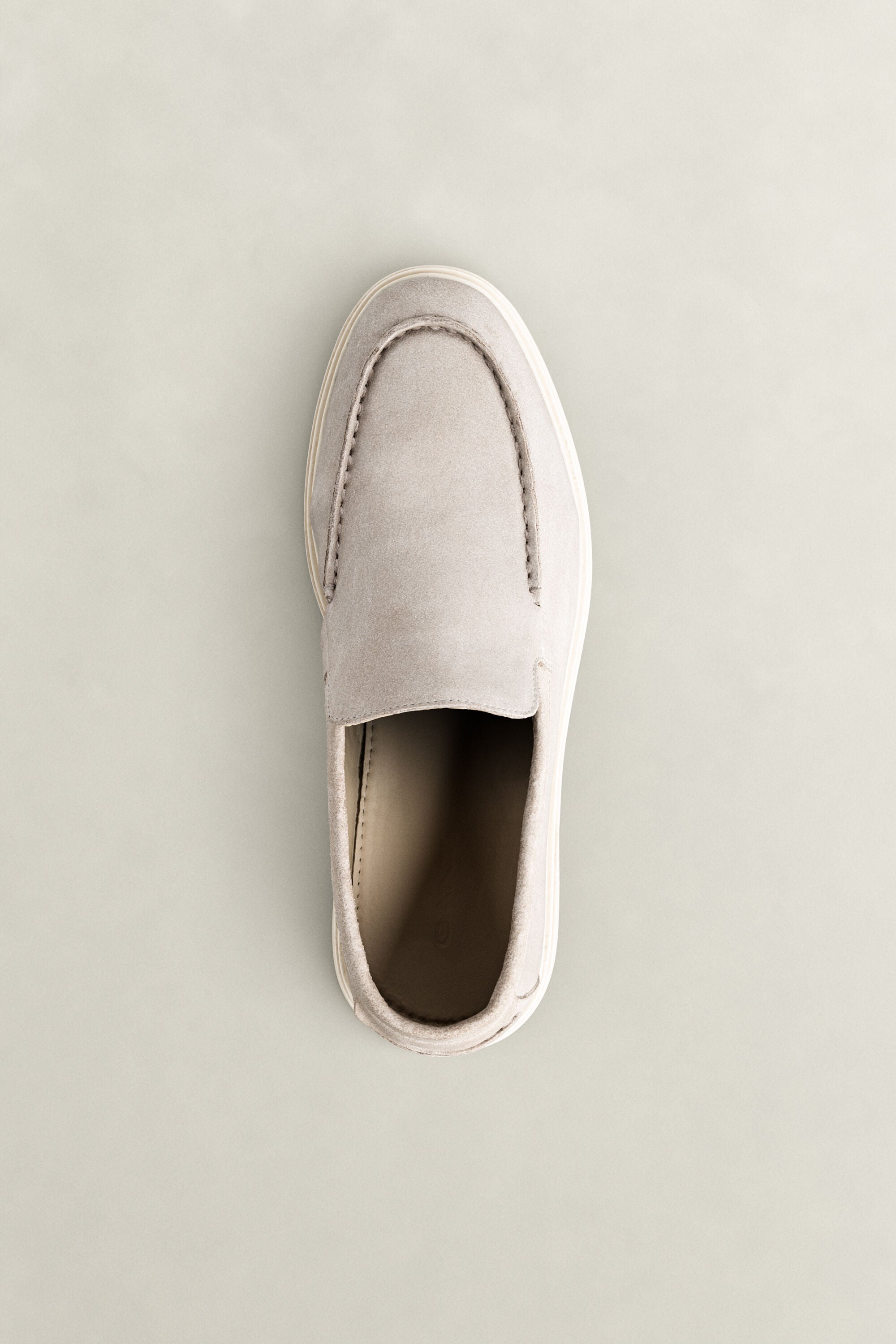 Boery Loafer aus Veloursleder — LIGHT TAUPE