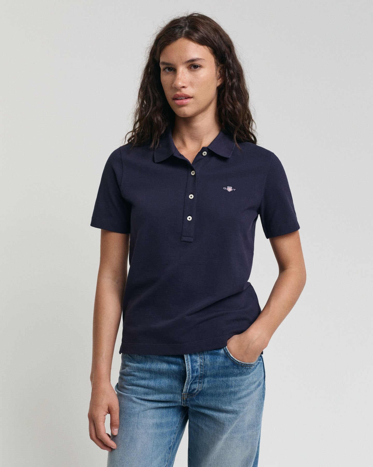 Seasonal Essential Archive Shield Poloshirt mit Stickerei