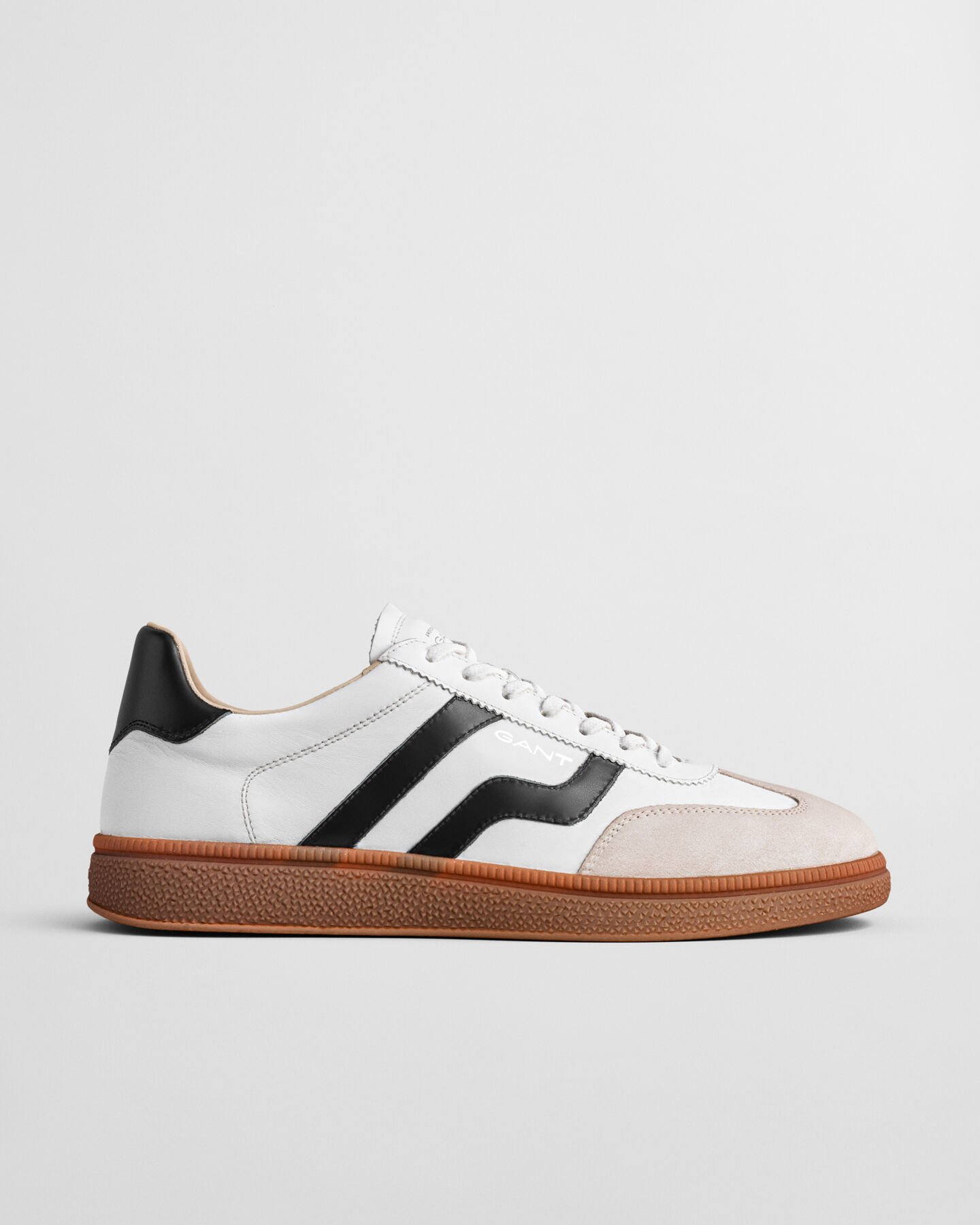 Cuzmo Sneaker aus Veloursleder