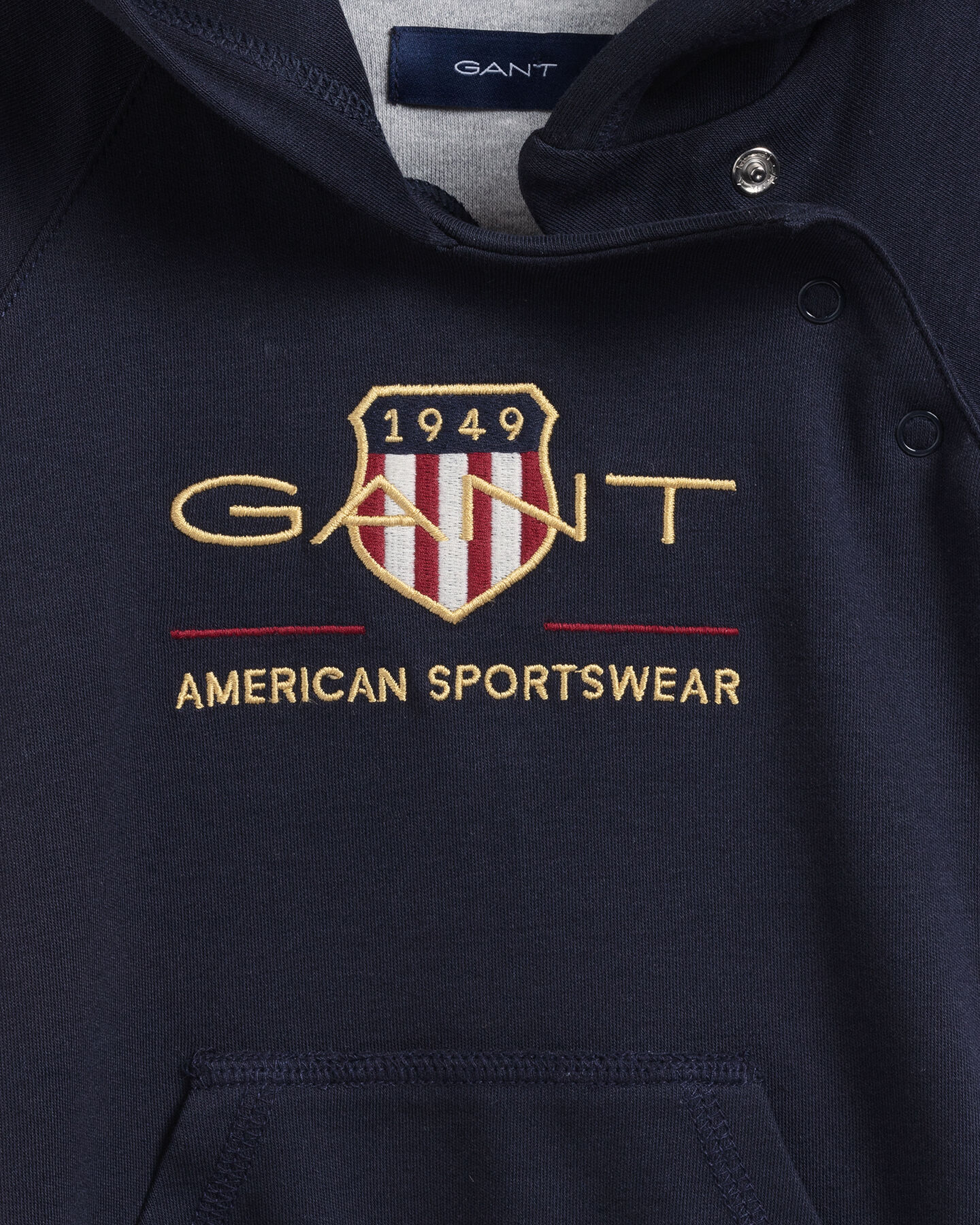 Baby Strampler mit Kapuze