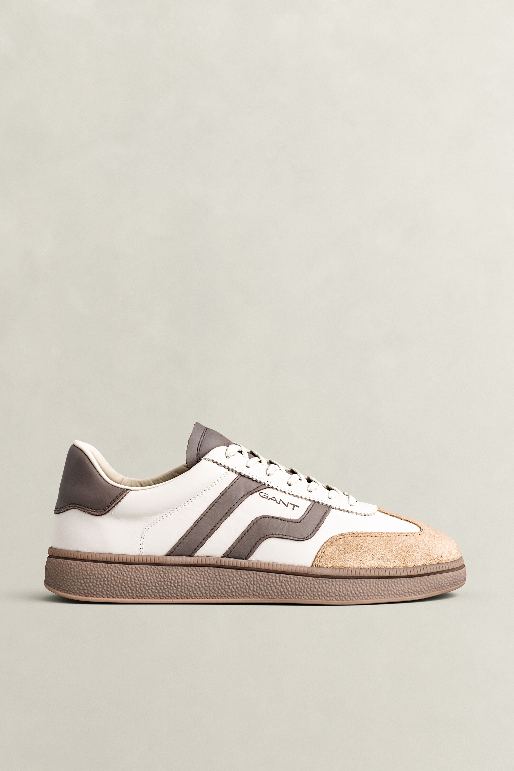 Cuzmo Sneaker aus Glatt- und Veloursleder